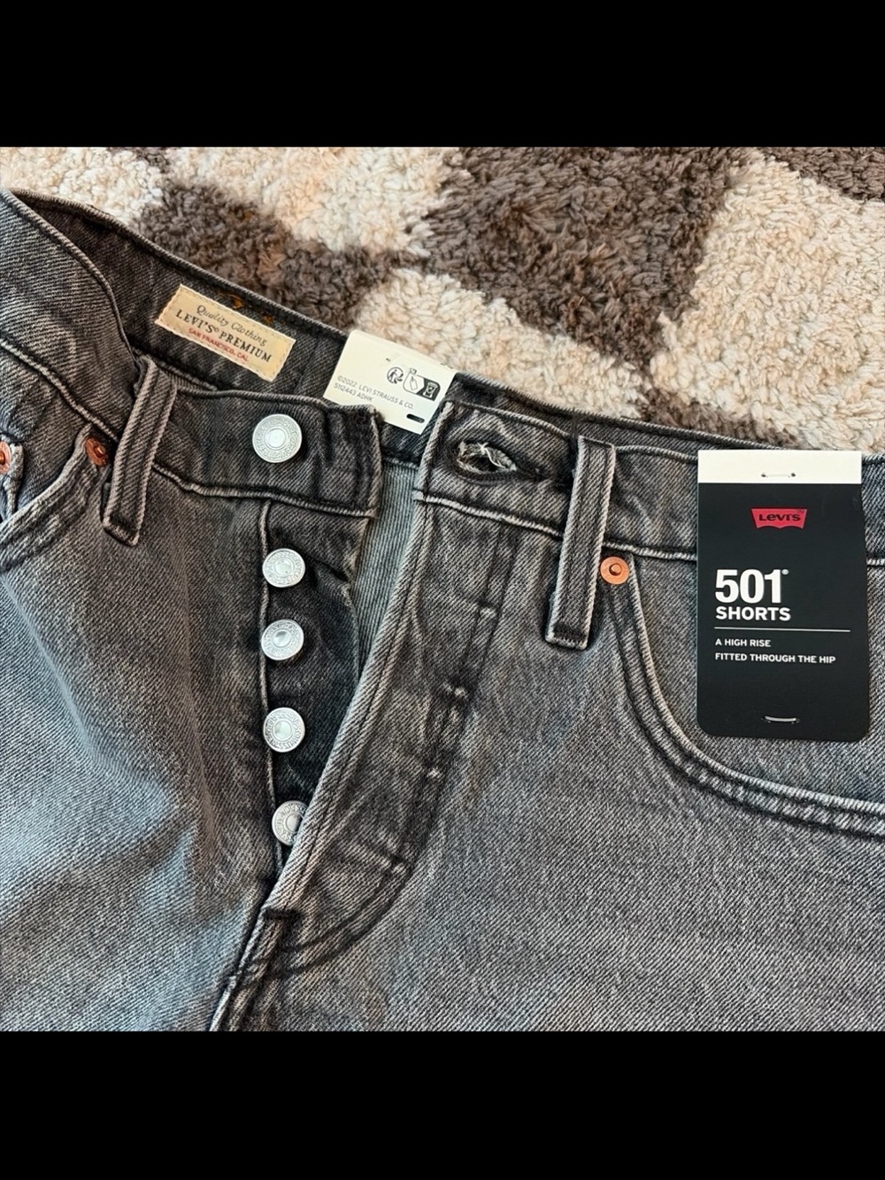 Levi’s 501 denim shorts gray/washed black - Picture 2 of 4